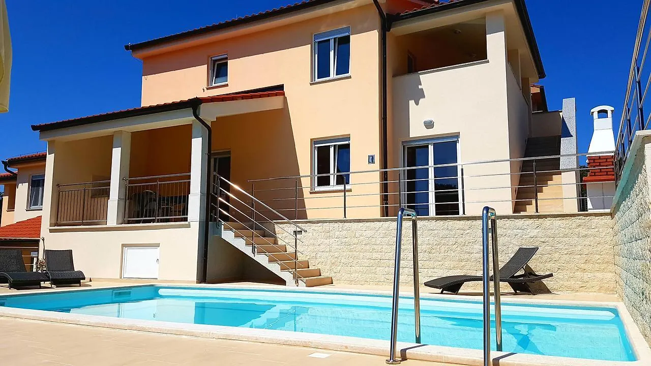 Villas Simag Banjole 0*,